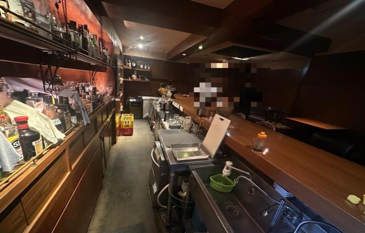 池袋駅徒歩3分　カラオケ可能◎内装美麗で直ぐ営業可能なバー居抜き店舗！